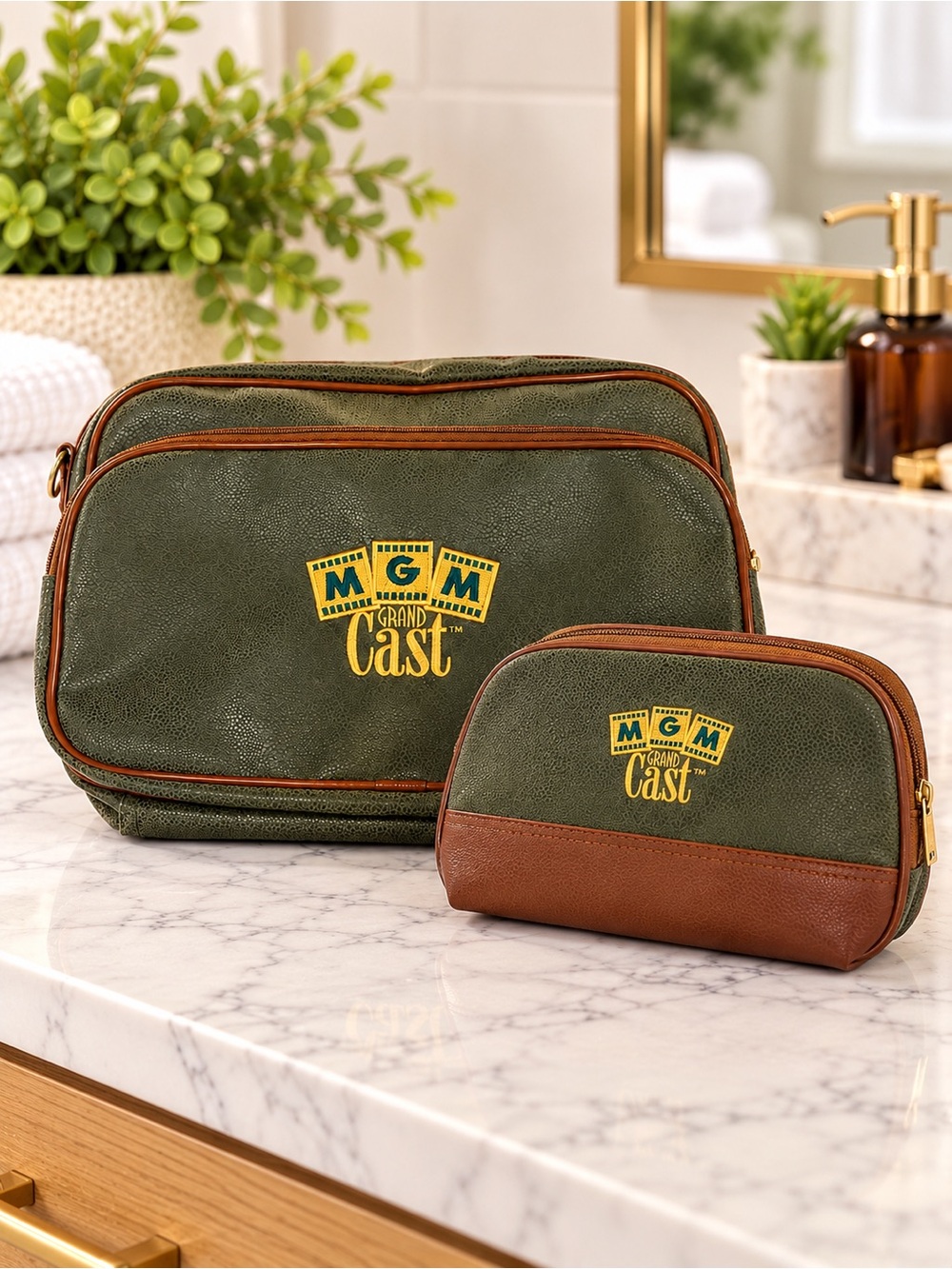 Vintage MGM Grand Cast Travel Bag Set Olive Green Toiletry Cosmetic Organizer